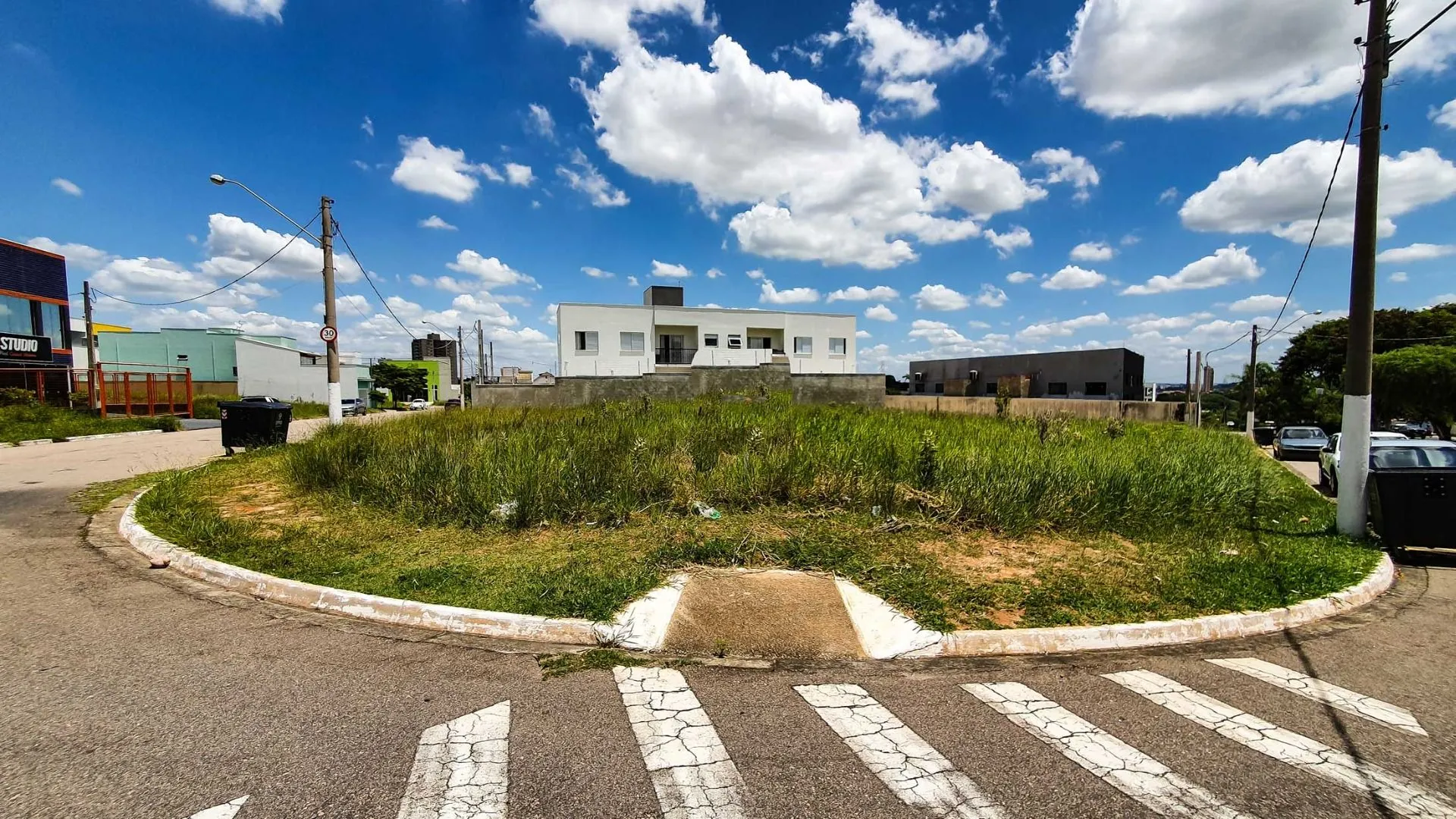 Terreno à venda, 450 m² por R$ 950.000,00 - Itu Novo Centro - Itu/SP