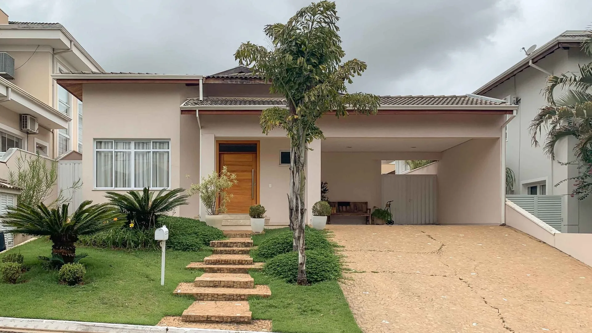Casa, 300 m² - venda por R$ 2.500.000,00 ou aluguel por R$ 11.958,00/mês - Condomínio Jardim Theodora - Itu/SP