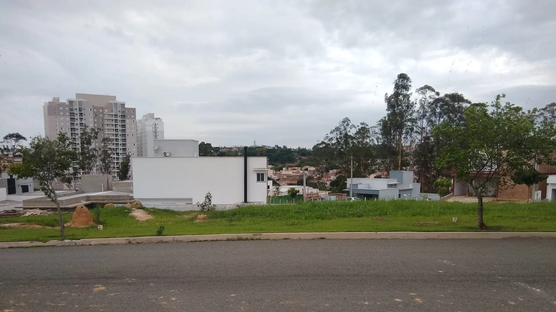 Terreno à venda, 360 m² por R$ 340.000,00 - Condomínio Central Parque - Salto/SP