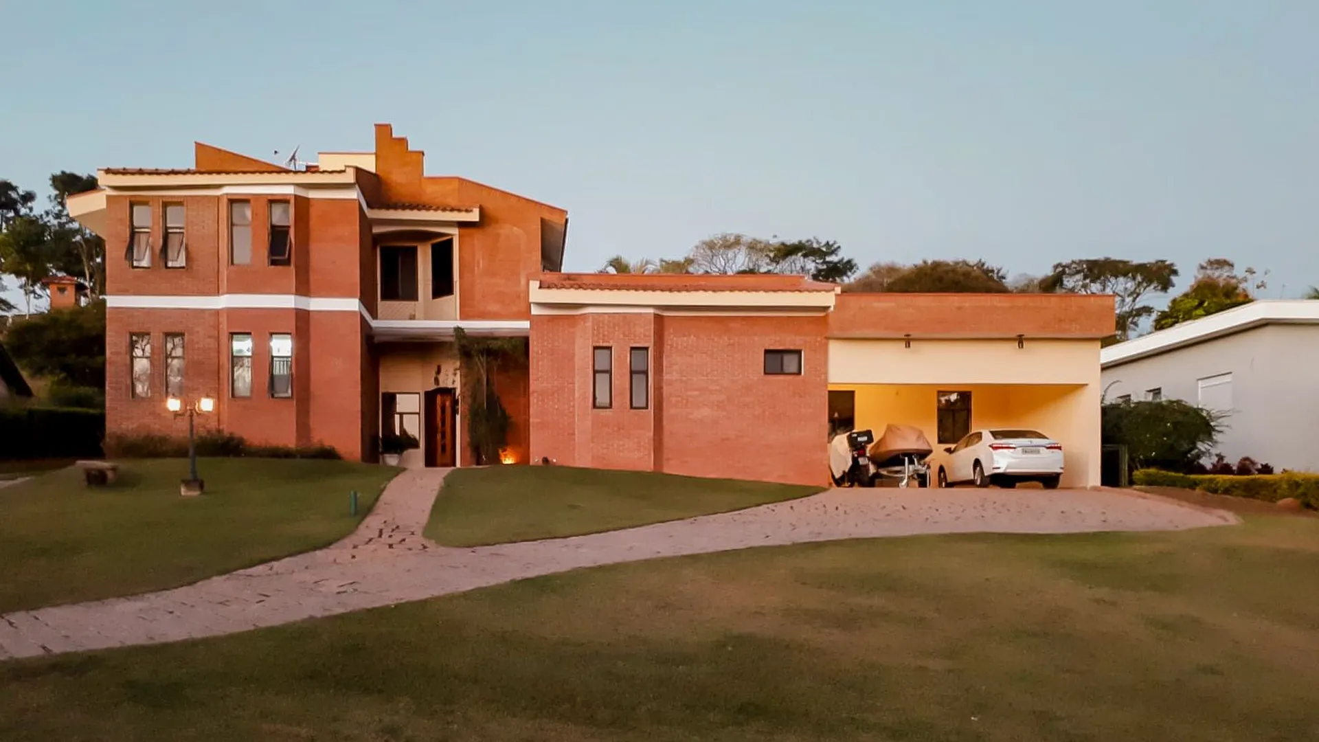 Casa com 4 dormitórios à venda, 400 m² por R$ 1.850.000,00 - Condomínio Monte Belo - Salto/SP