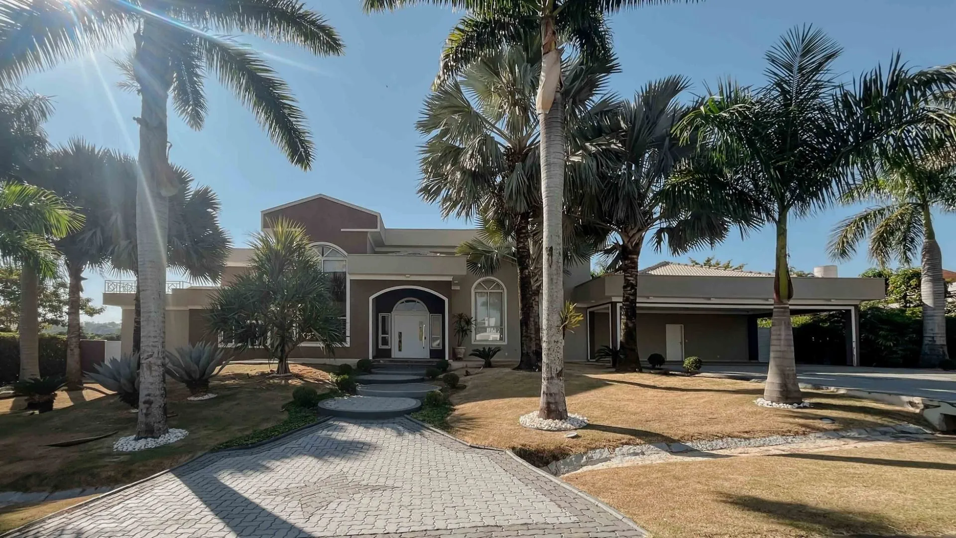 Casa com 5 dormitórios à venda, 1200 m² por R$ 4.800.000,00 - Condomínio Village Haras São Luiz - Salto/SP