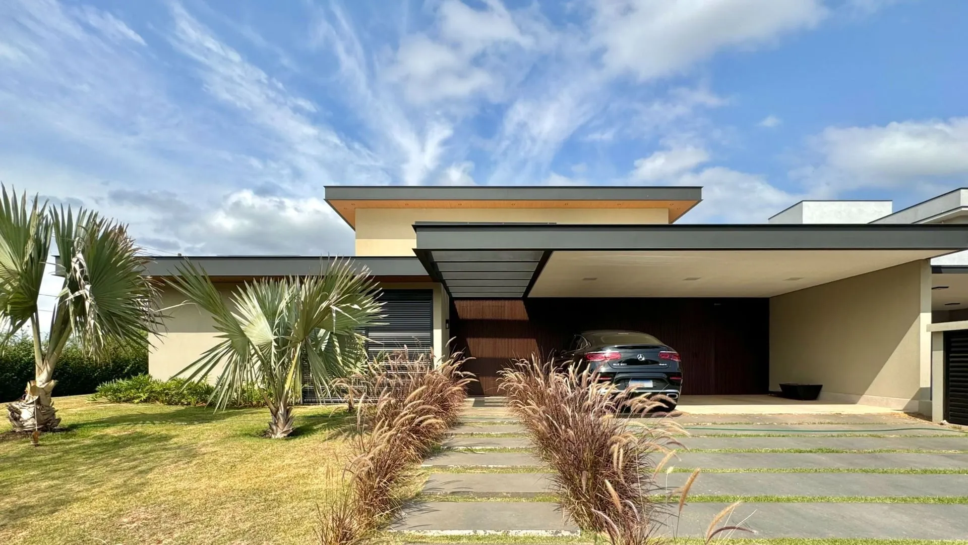 Casa com 4 dormitórios à venda, 371 m² por R$ 4.500.000,00 - Condomínio Villas do Golfe - Itu/SP