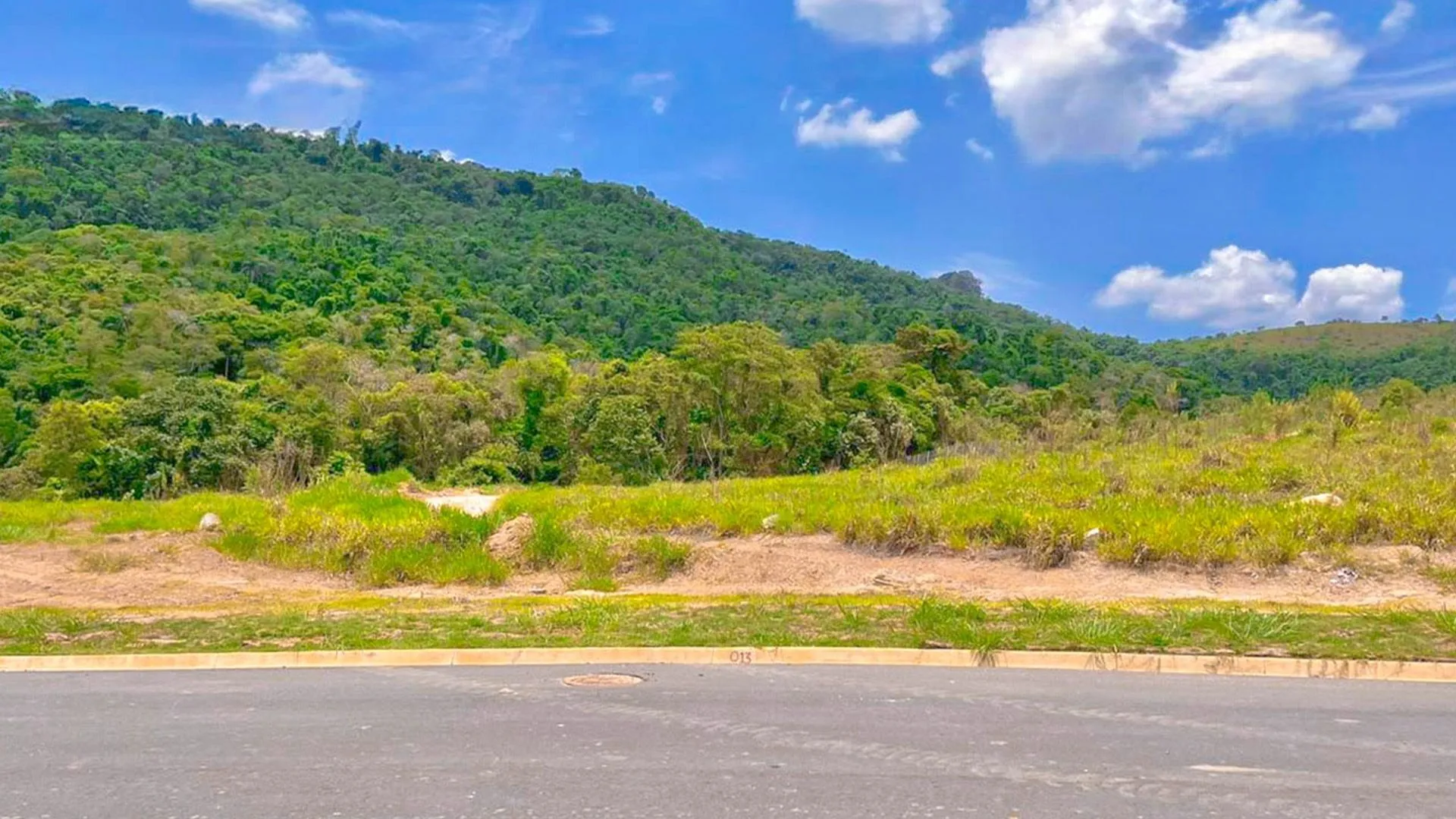 Terreno à venda, 1041 m² por R$ 650.000,00 - Condominio Entrevales Cabreúva - Cabreúva/SP