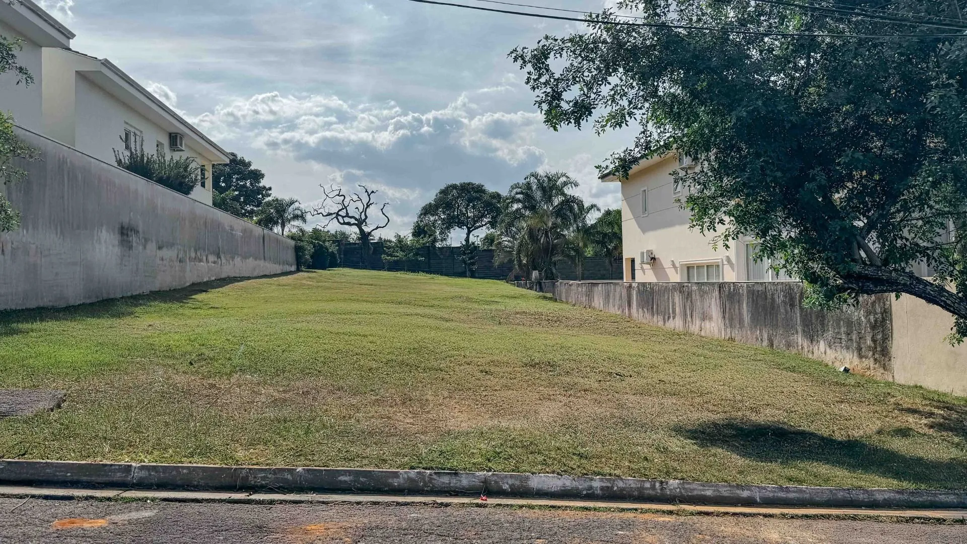Terreno à venda, 600 m² por R$ 980.000,00 - Condomínio Jardim Theodora - Itu/SP