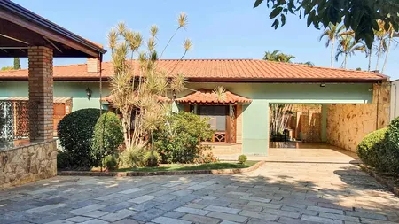 Casa com 3 dormitórios à venda, 380 m² por R$ 1.800.000,00 - Condomínio Zuleika Jabour - Salto/SP