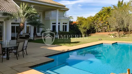 Casa imponente com área de lazer incrível!