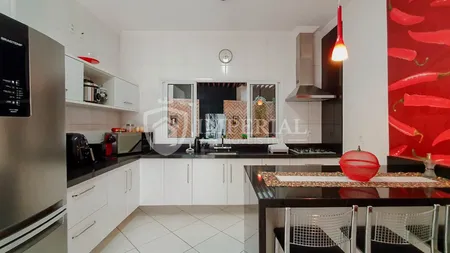 Casa com 3 dormitórios à venda, 211 m² por R$ 1.200.000,00 - Condominio Parque Varvito - Itu/SP