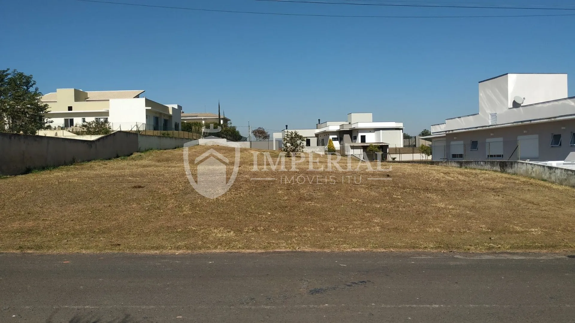 TERRENO A VENDA EM SALTO