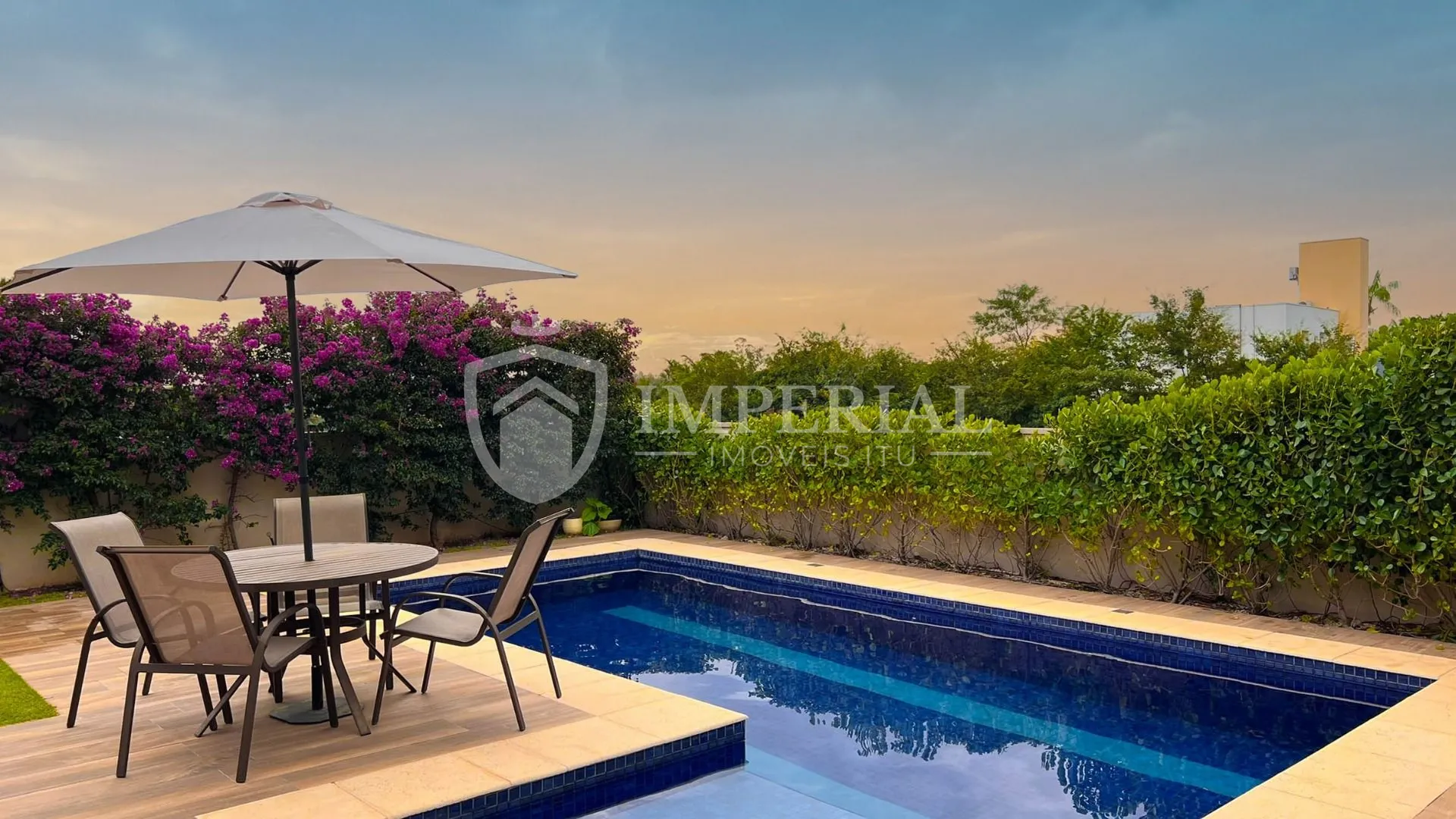 Casa com 4 dormitórios à venda, 262 m² por R$ 2.700.000,00 - Condomínio Villas do Golfe - Itu/SP